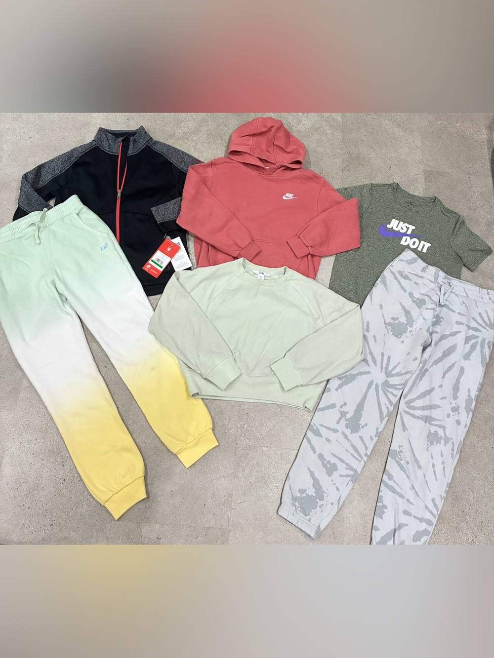 Girls NIKE/ABERCROMBIE/ATHLETA Sweatpants..Sweatshirts..Shirt & Jacket, sz Large